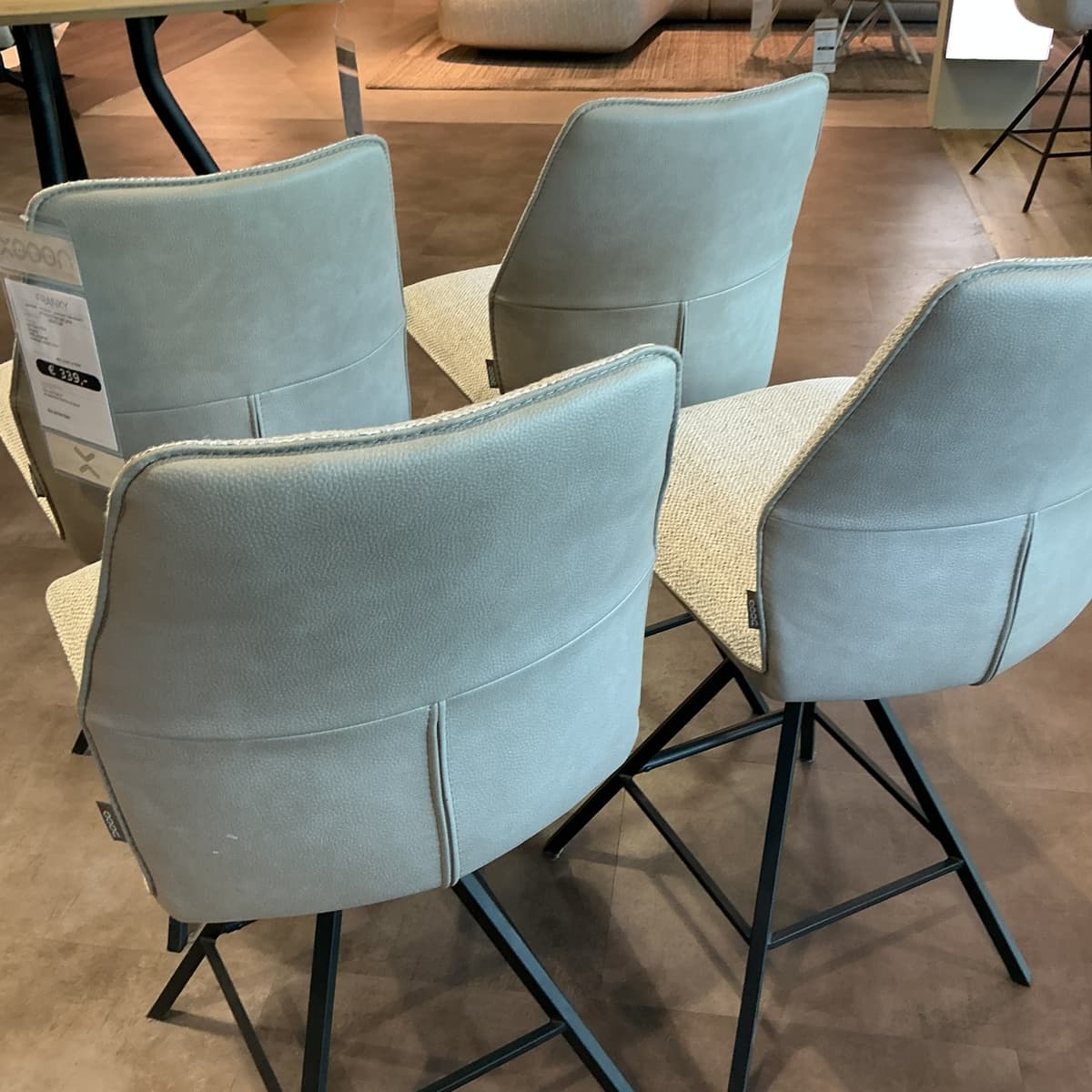 Showroommodel 4 x Barstoel Franky - 2