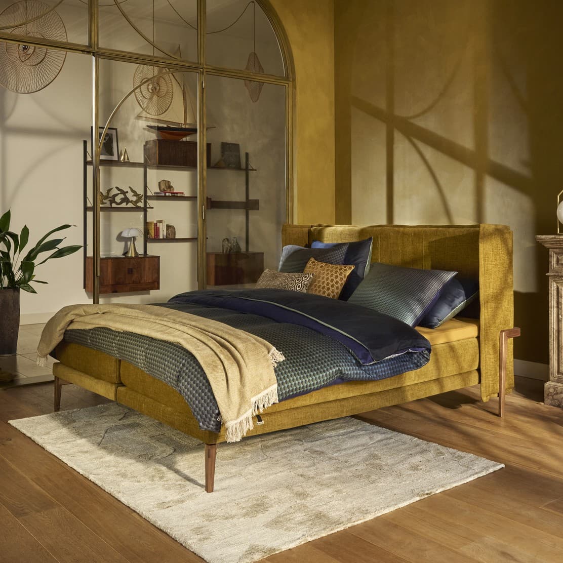 M line Element Vivid Bed