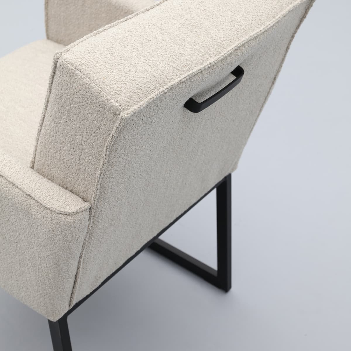 Eetkamerstoel Kenzo met gestoffeerde armleuning - 23